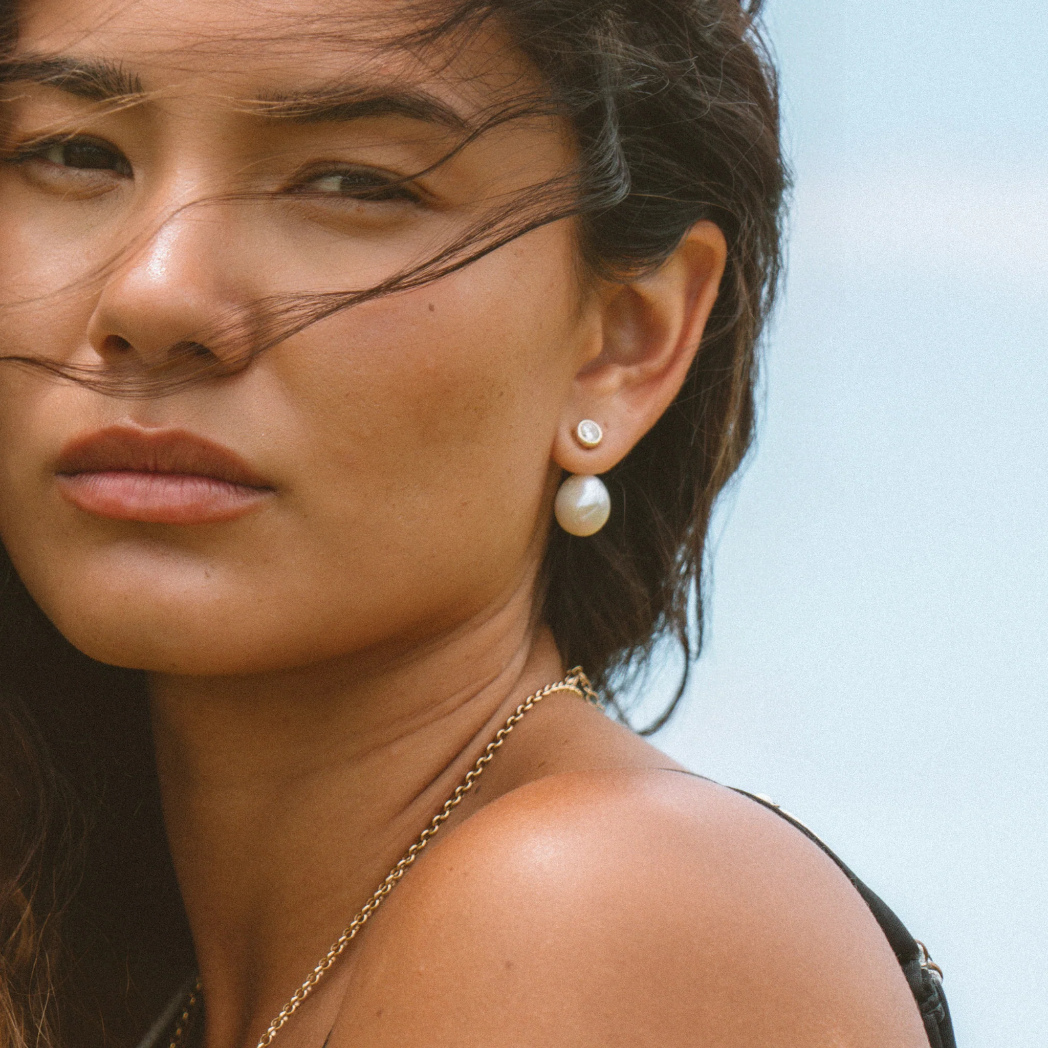 Andros Pearl Earrings - Image 2