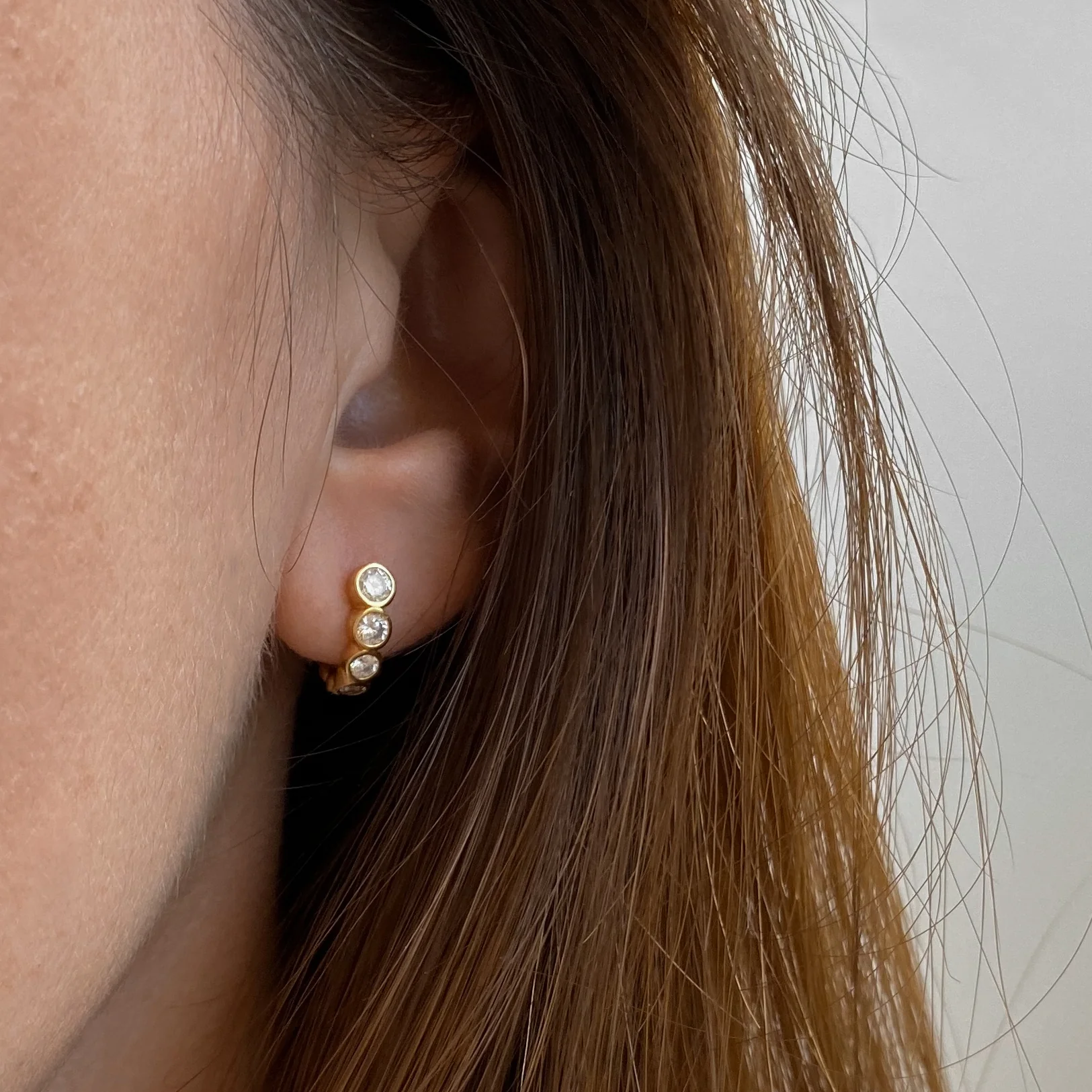 Astrid Hoop Earrings - Image 3