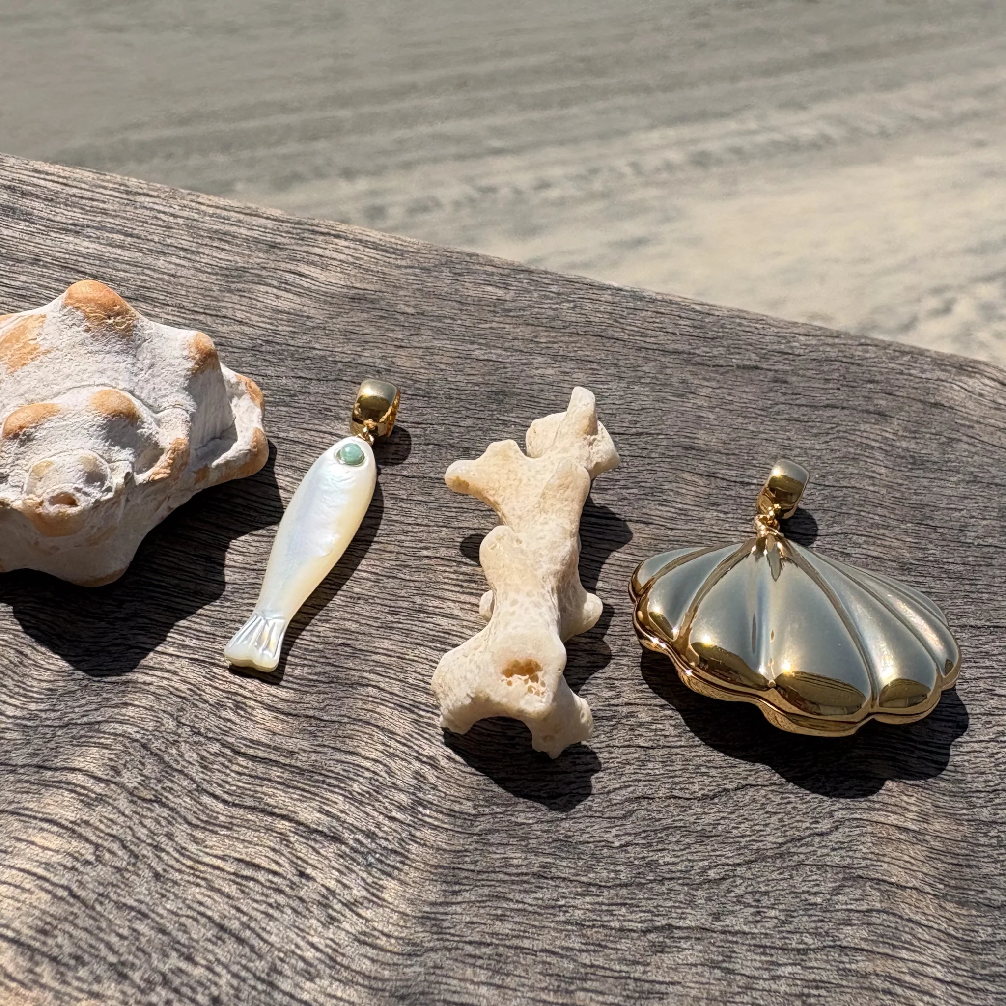 Tesoro Shell Locket Bail - Image 11