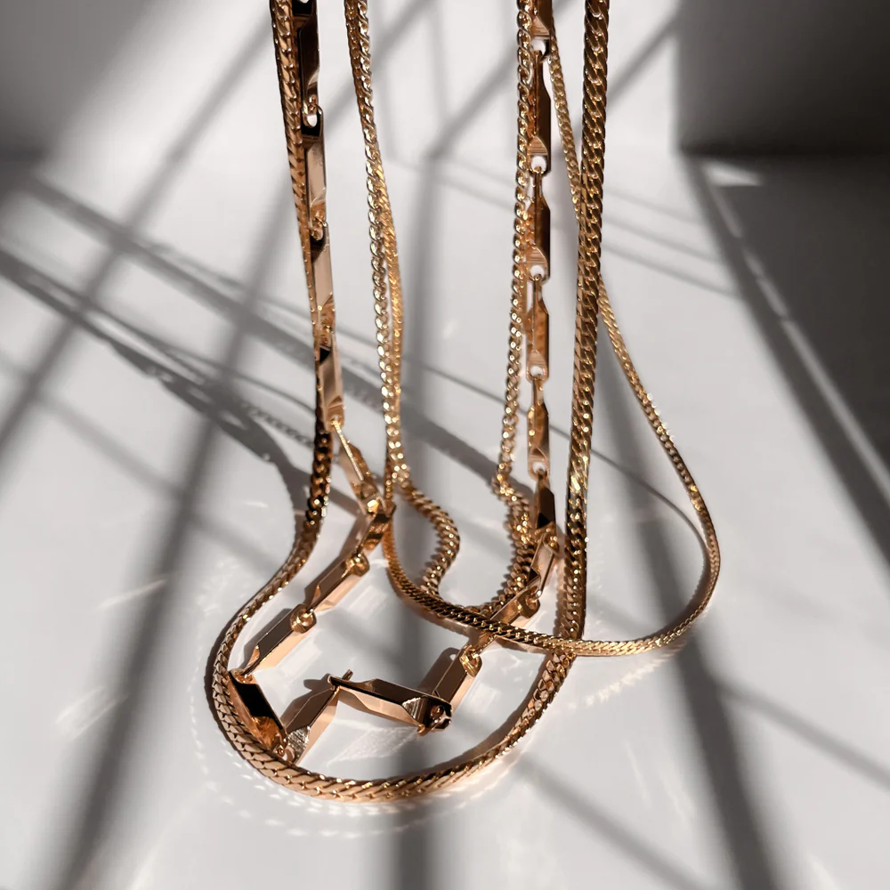 Mini Drew Curb Necklace - Image 5