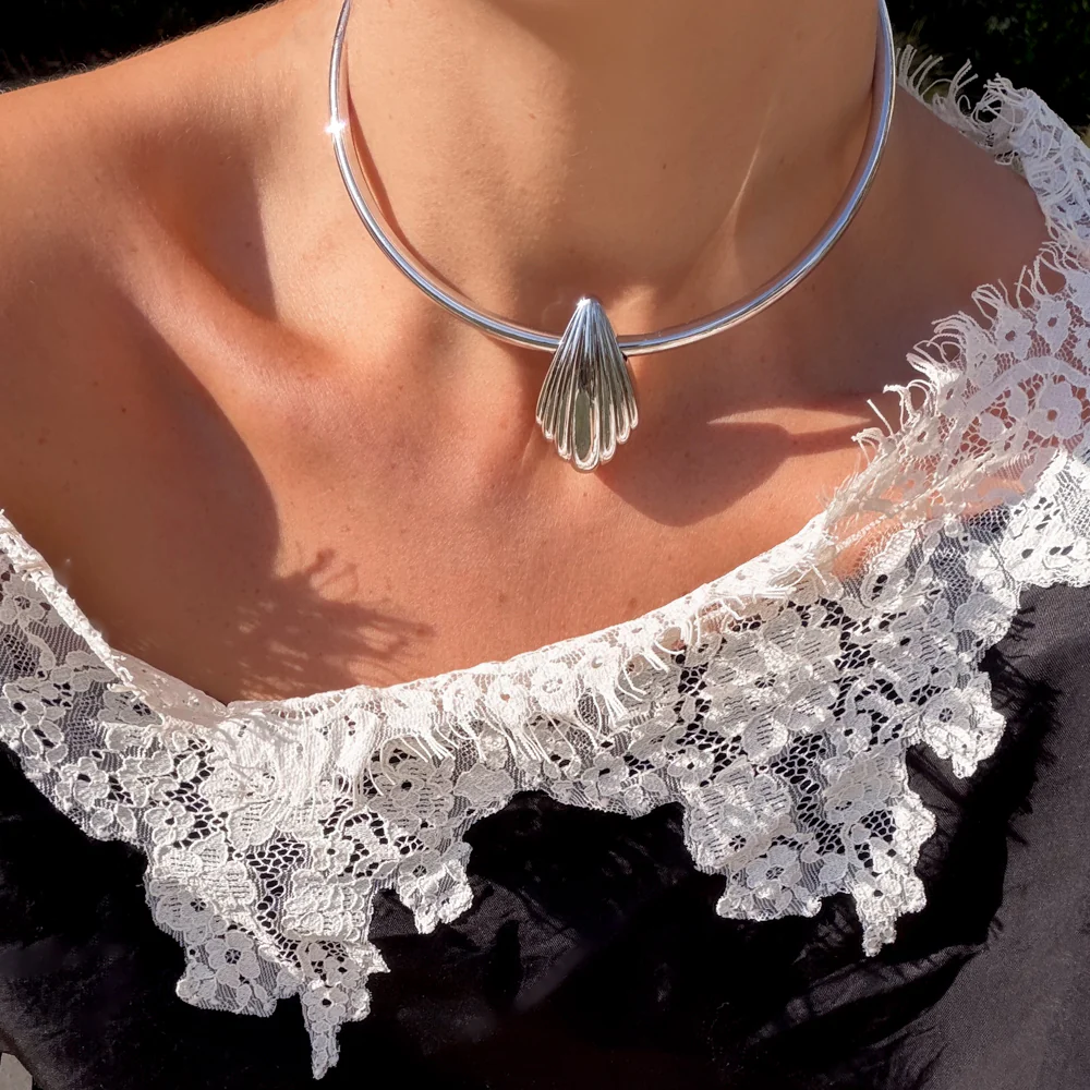 La Sirena Choker Necklace - Image 3