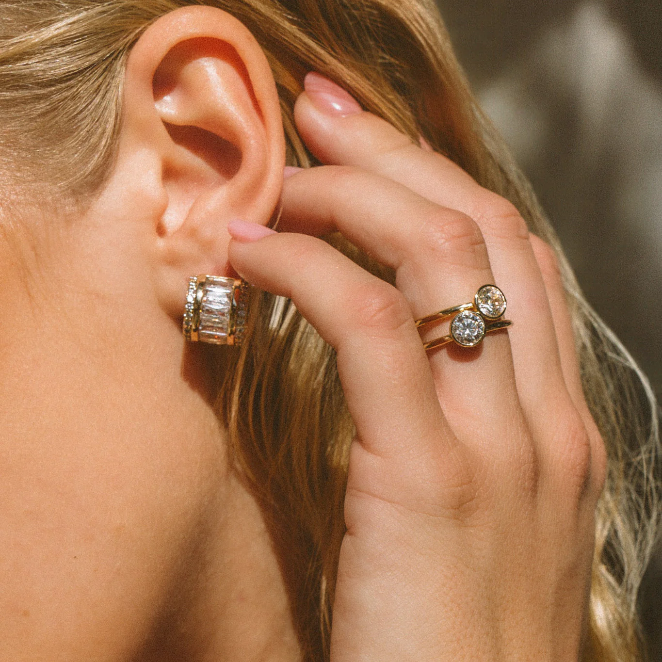 Lumière Hoop Earrings - Image 2