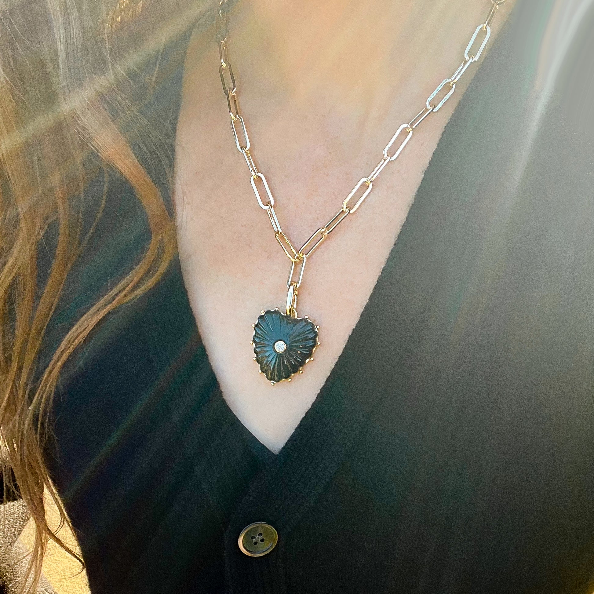 Malene Onyx Heart Clip Necklace - Image 7