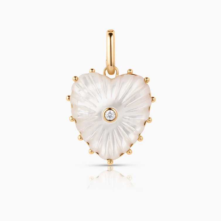 Malene Mother Of Pearl Heart Clip Necklace - Image 5