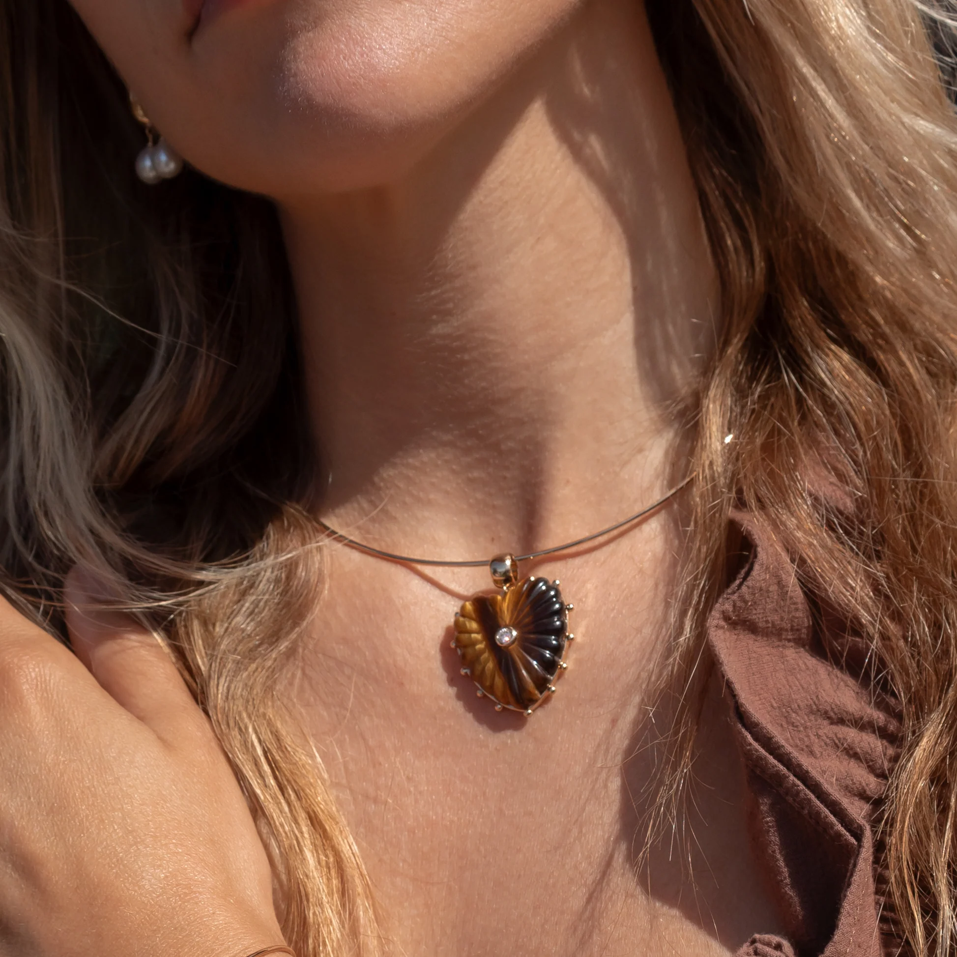 Malene Tiger’s Eye Heart Bail - Image 7