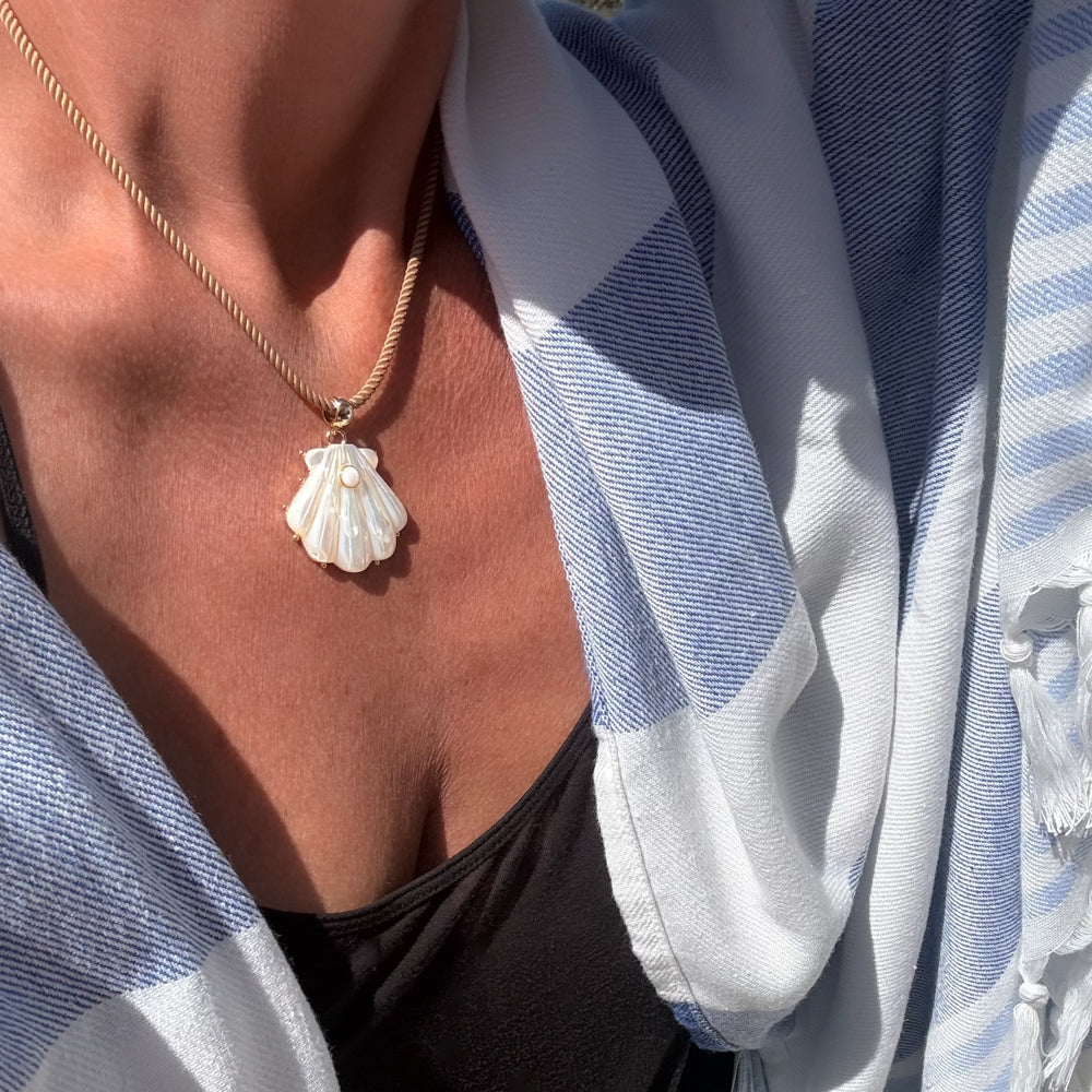 Marea Mother Of Pearl Shell Bail - Image 3