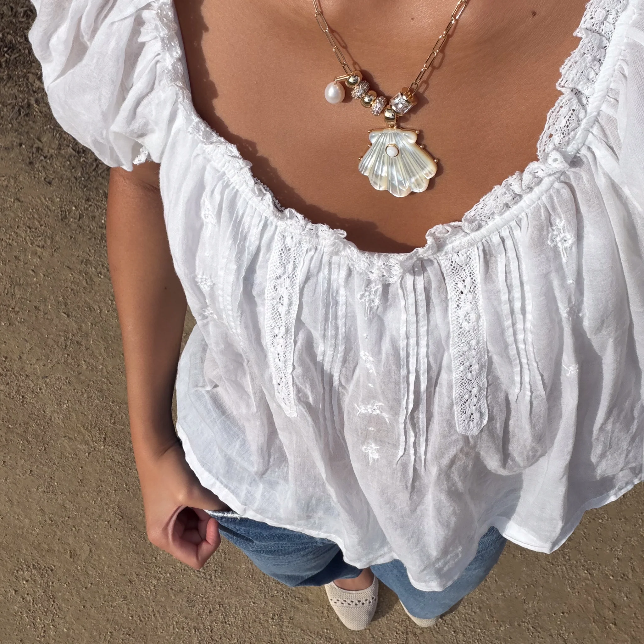 Marea Soirée Mother Of Pearl Shell Necklace - Image 3