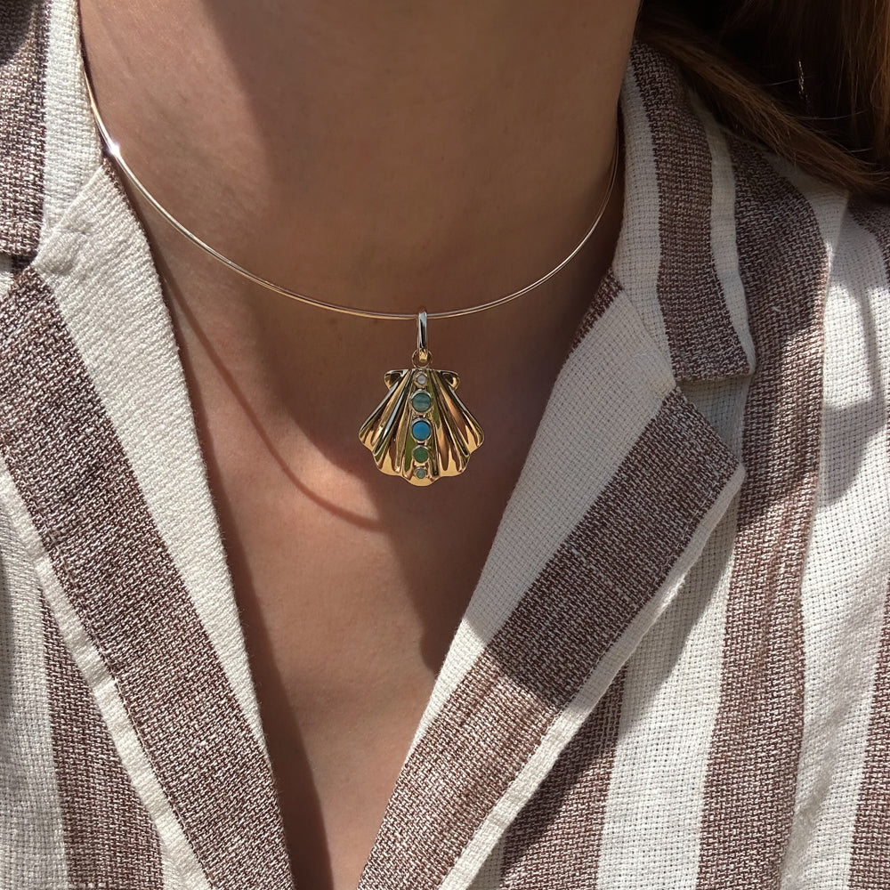 Maris Shell Choker Necklace - Image 2