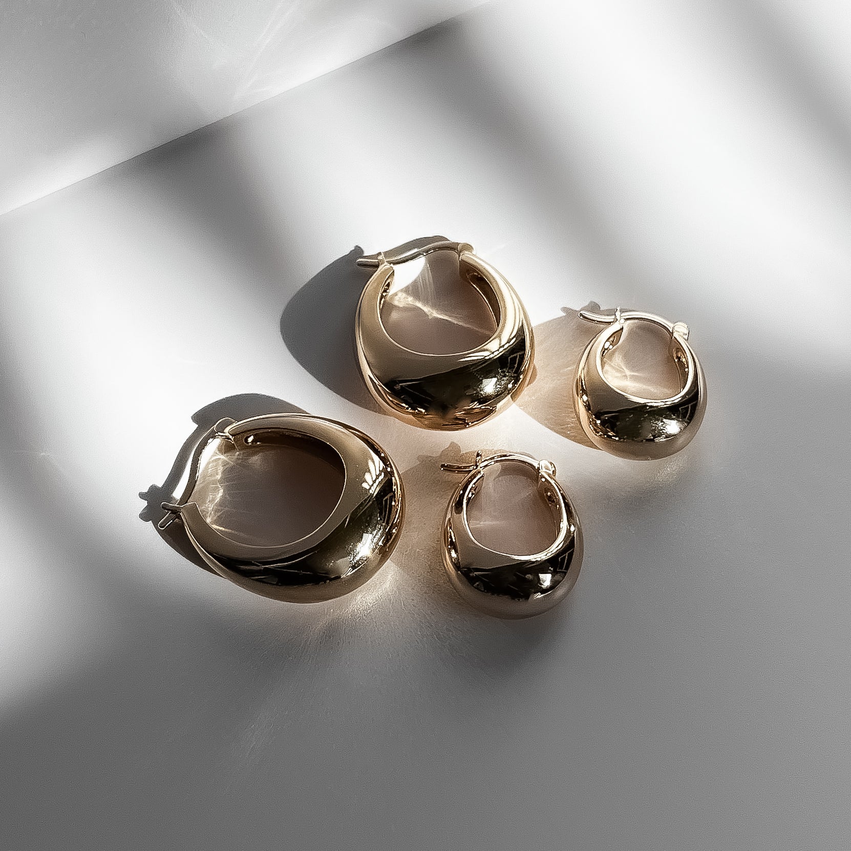 Lumi Petite Hoop Earrings - Image 7