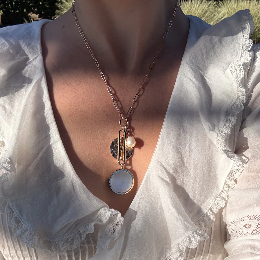 Solario Sundial Mother Of Pearl Necklace - Image 4