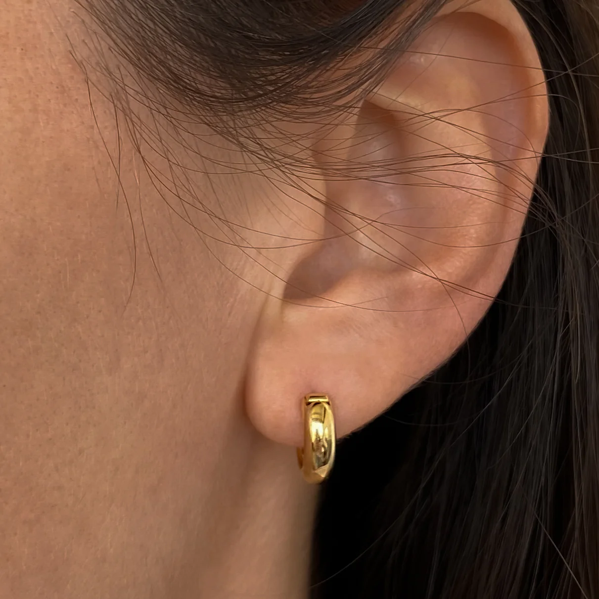 Vince Hoop Earrings - Image 3